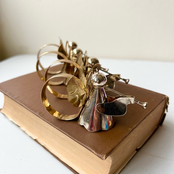 Brass Angel napkin holder - Picture 6 of 9